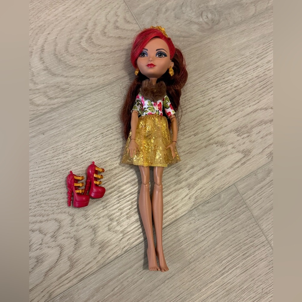 Ever After High Doll Rosabella Beauty First Chapter